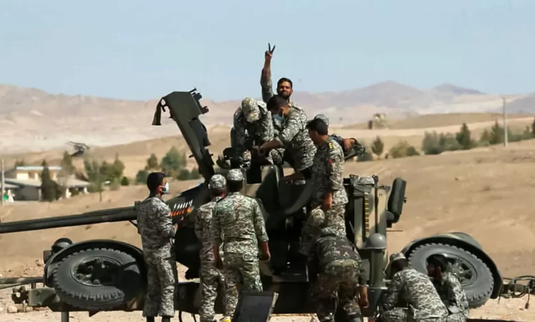 جندي إيراني يقتل 5 من زملائه رميا بالرصاص بمدينة كرمان 1 1050419540 0 0 2000 1125 1280x0 80 0 0 e095cecedc6f6b47480d5a6f3d6f6428.jpg
