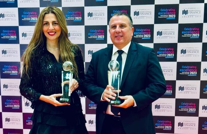 بنك مصر يتوج بجائزتي أفضل بنك في مجال ائتمان الشركات وأفضل بنك في مجال المسئولية المجتمعية في مصر لعام 2023 من مجلة إنترناشيونال فاينانس العالمية 1 IMG ٢٠٢٤٠١٢٢ ١٨٠٨٢٧
