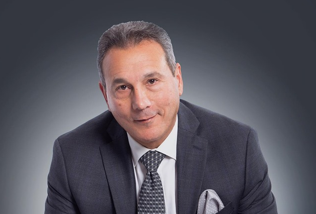 الإتربي. تحويلات المصريين بالخارج ببنك مصر وصلت 10 أضعاف مقارنة بالفترة الماضية 1 محمد الإتربي 634x430 1