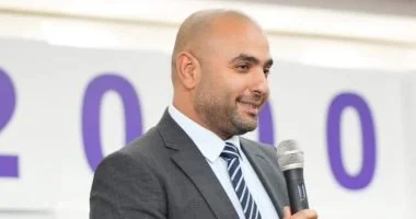 الاتصالات تنعي محمد عزب رئيس قطاع الأعلام بالشركة 1 202405010459555955