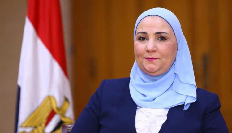 وزيرة التضامن الاجتماعي توجه ببدء صرف الدعم النقدي "تكافل وكرامة" عن شهر يونيو 1 93489958 2696961537080197 8444642823403208704 n 750x430 1