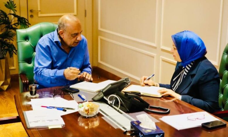 وزير الكهرباء يعقد اجتماعاً مع نائبه للوقوف على مستجدات موقف الأحمال الكهربائية والعمل على استقرار التغذية الكهربائية 1 FB IMG 1720355485537