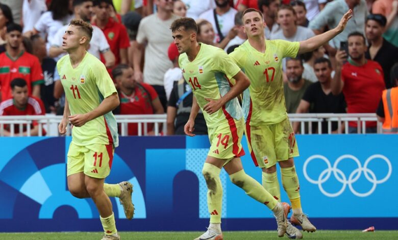 اسبانيا تفوز علي فرنسا بخماسية وتتوج بذهبية أولمبياد باريس2024 1 لاعبي منتخب اسبانيا