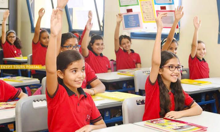 اي فاينانس" تطلق خدمات مالية إلكترونية لطلاب المدارس 2 تلاميذ أرشفية