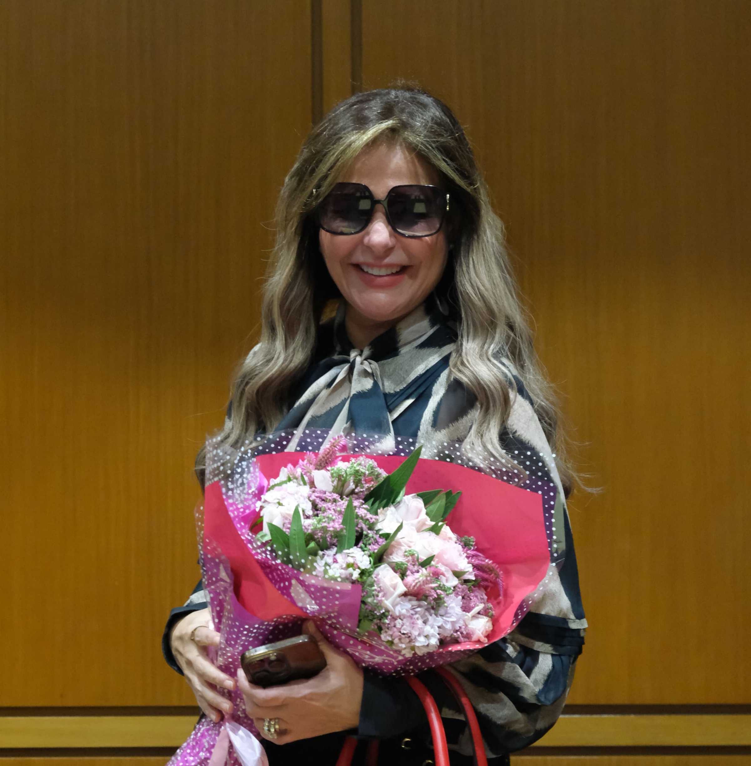 صابرين تصل لبنان استعدادًا لتكريمها غدًا في مهرجان الأفضل 2 صابرين-تمويلي24