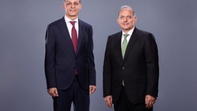 هشام عكاشة الرئيس التنفيذي لبنك مصر وهاني السمرة