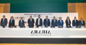 البنك الزراعي المصري يشارك بـ 500 مليون جنيه في تحالف مصرفي لتمويل إنشاء فندق فيرمونت صن كابيتال بالأهرامات 4 IMG 20260219 WA0016