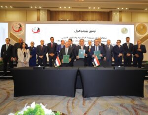 بنك مصر يوقع بروتوكول تعاون للمشاركة في مبادرة "حدث بياناتك في مصر" 2 IMG 20260802 WA0012